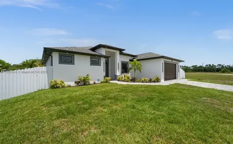 2522 NW 15th Place Cape Coral FL 33993