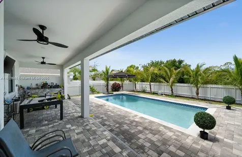 2522 NW 15th Place Cape Coral FL 33993