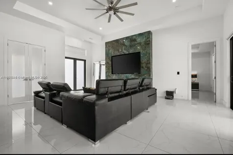 2522 NW 15th Place Cape Coral FL 33993
