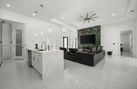 2522 NW 15th Place Cape Coral FL 33993