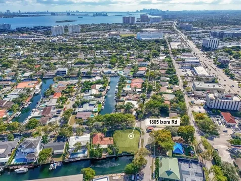 1805 Ixora Road North Miami FL 33181