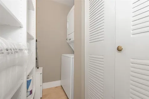17555 E Atlantic Boulevard Sunny Isles Beach FL 33160
