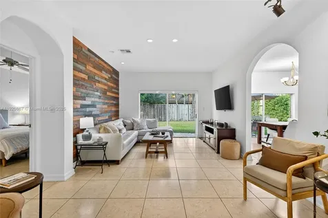 14010 SW 154th Place Miami FL 33196
