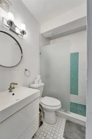 255 W 24th Street Miami Beach FL 33140
