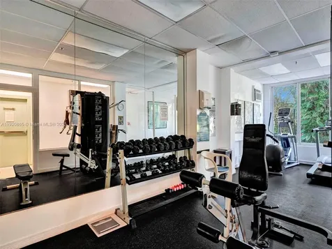 255 W 24th Street Miami Beach FL 33140