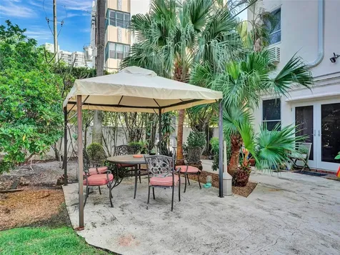 255 W 24th Street Miami Beach FL 33140