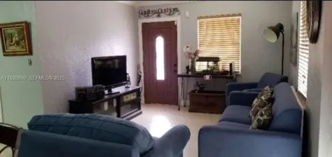 621 E 39th Street Hialeah FL 33013