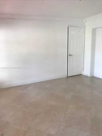 621 E 39th Street Hialeah FL 33013