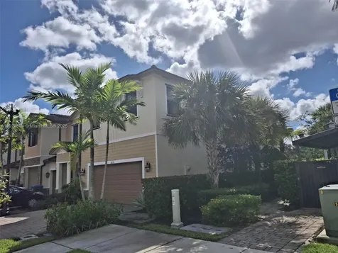 5896 Mustang Manor Davie FL 33314
