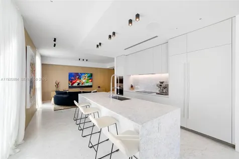 5775 Collins Avenue Miami Beach FL 33140