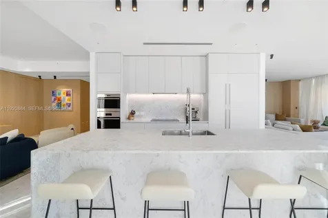 5775 Collins Avenue Miami Beach FL 33140