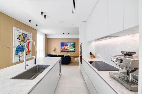 5775 Collins Avenue Miami Beach FL 33140