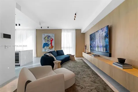 5775 Collins Avenue Miami Beach FL 33140