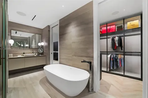 5775 Collins Avenue Miami Beach FL 33140