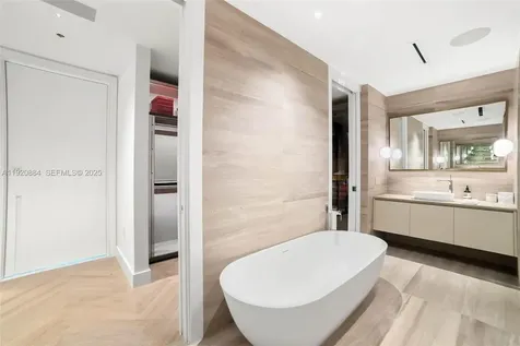 5775 Collins Avenue Miami Beach FL 33140