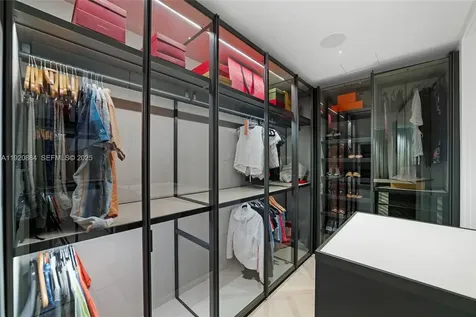 5775 Collins Avenue Miami Beach FL 33140