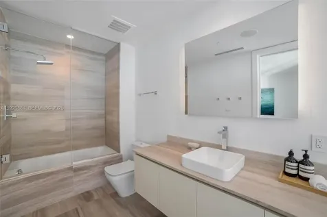5775 Collins Avenue Miami Beach FL 33140