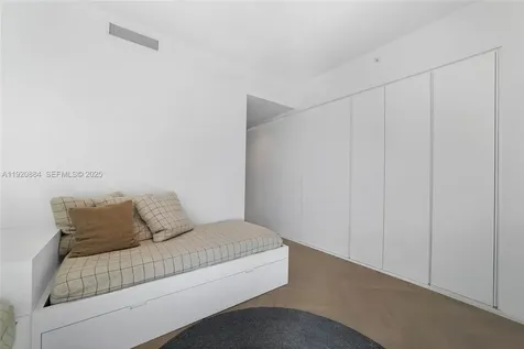 5775 Collins Avenue Miami Beach FL 33140