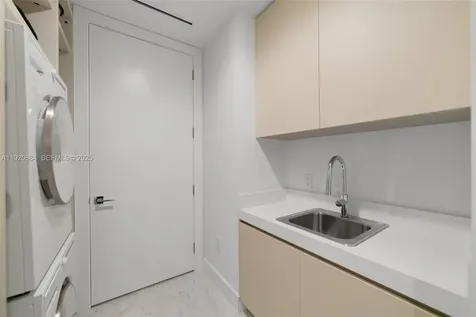 5775 Collins Avenue Miami Beach FL 33140