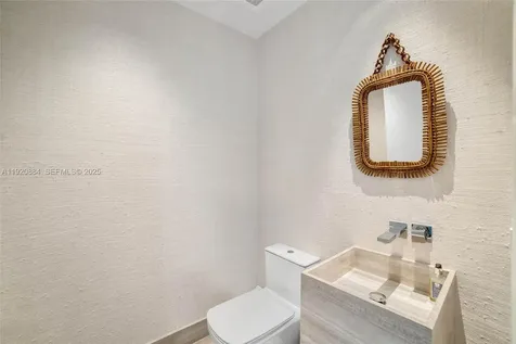 5775 Collins Avenue Miami Beach FL 33140