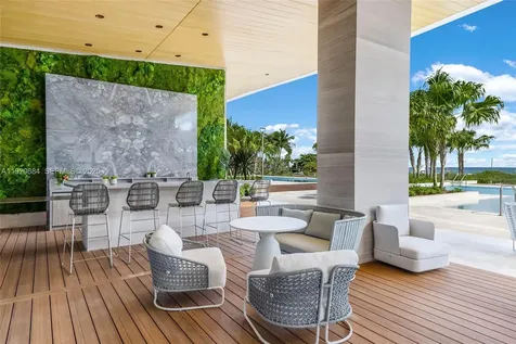 5775 Collins Avenue Miami Beach FL 33140