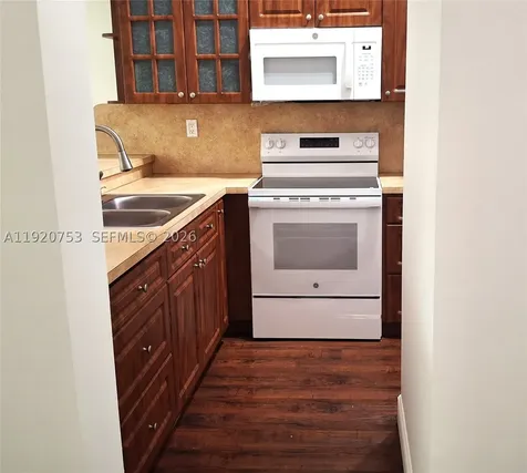 13915 SW 91st Terrace Miami FL 33186