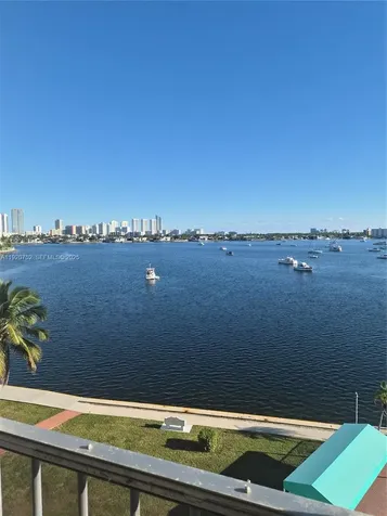 2910 Point East Drive Aventura FL 33160