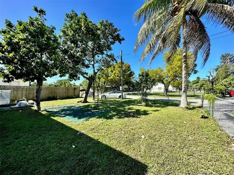 460 NE 169th Street North Miami Beach FL 33162
