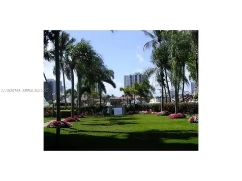 3600 Yacht Club Drive Aventura FL 33180