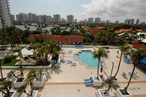 3600 Yacht Club Drive Aventura FL 33180