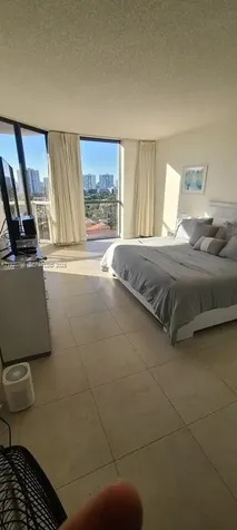 3600 Yacht Club Drive Aventura FL 33180