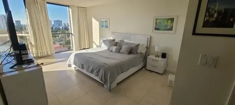 3600 Yacht Club Drive Aventura FL 33180