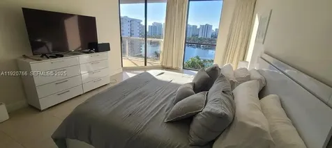 3600 Yacht Club Drive Aventura FL 33180