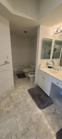 3600 Yacht Club Drive Aventura FL 33180