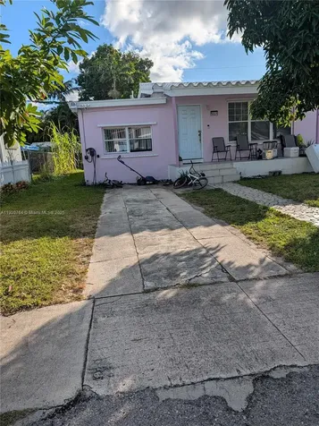 16931 NE 5th Court North Miami Beach FL 33162