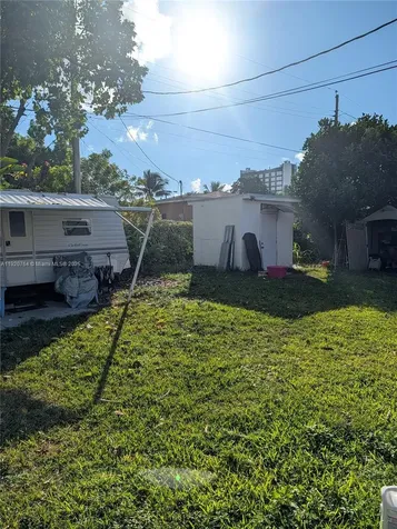 16931 NE 5th Court North Miami Beach FL 33162