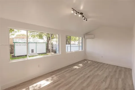 3180 NW 2nd Street Miami FL 33125