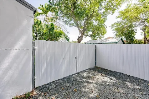 3180 NW 2nd Street Miami FL 33125