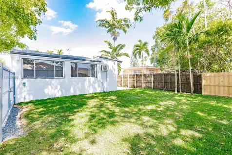 3180 NW 2nd Street Miami FL 33125