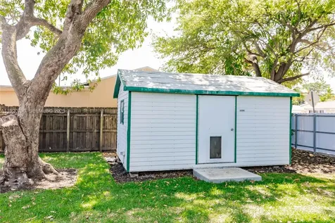 3180 NW 2nd Street Miami FL 33125