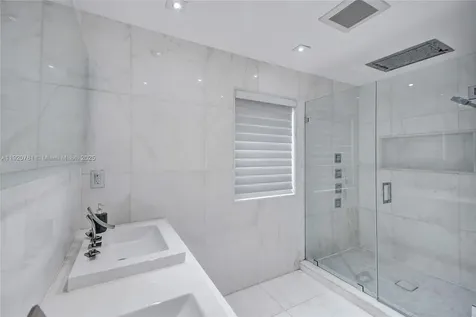 377 NE 194th Terrace Miami FL 33179