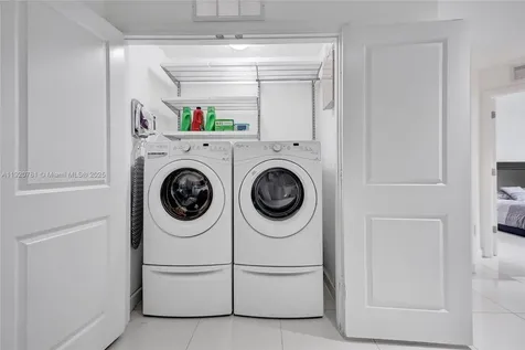 377 NE 194th Terrace Miami FL 33179