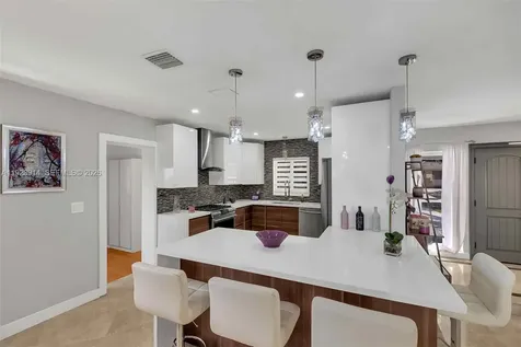 461 NE 115th Street Miami FL 33161