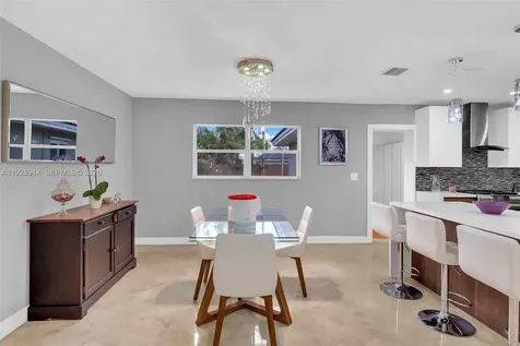 461 NE 115th Street Miami FL 33161
