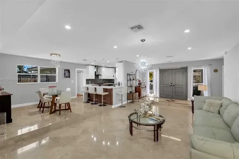 461 NE 115th Street Miami FL 33161