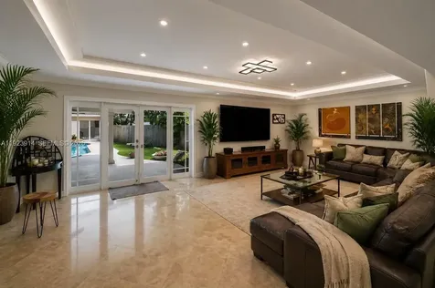 461 NE 115th Street Miami FL 33161