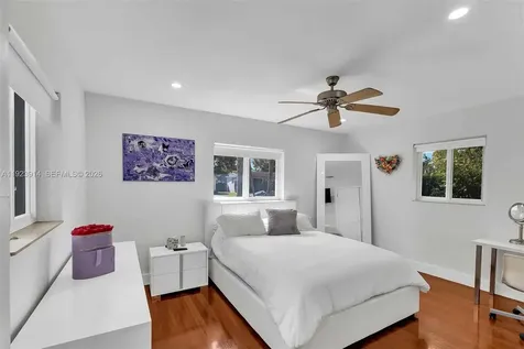 461 NE 115th Street Miami FL 33161