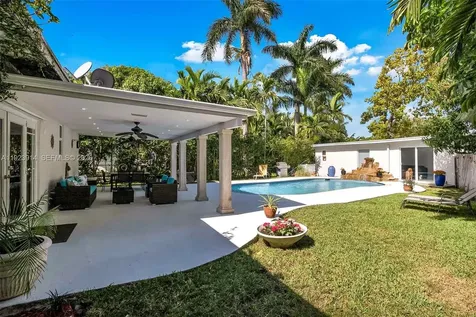 461 NE 115th Street Miami FL 33161