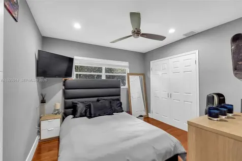 461 NE 115th Street Miami FL 33161