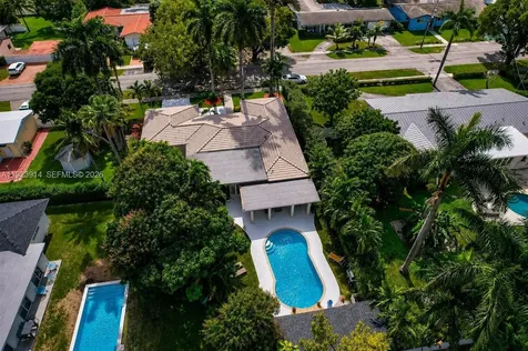 461 NE 115th Street Miami FL 33161